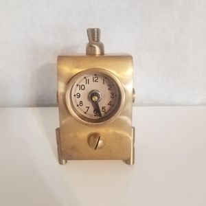 PENDULUX  WINGNUT TABLE CLOCK